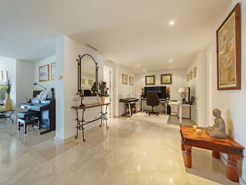 Foto 93ff2288-b118-47de-807c-497c1c61424a. Appartement in urbanización golf Río Real 1d in Río Real Marbella