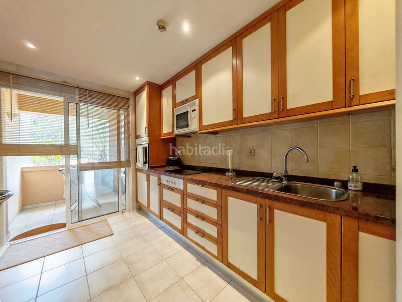 Foto c15a21da-5f27-47ca-91da-0ff8a9716778. Appartement in urbanización golf Río Real 1d in Río Real Marbella