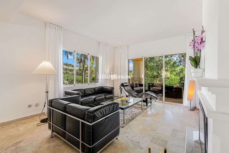 Foto 4c3176f5-2c76-4125-a1ca-065f7d56096f. Casa adosada en urbanización golf Río Real 1d en Río Real Marbella