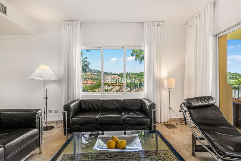 Foto 5fc1011d-3220-431a-86c6-ba0e39ceba93. Casa adosada en urbanización golf Río Real 1d en Río Real Marbella