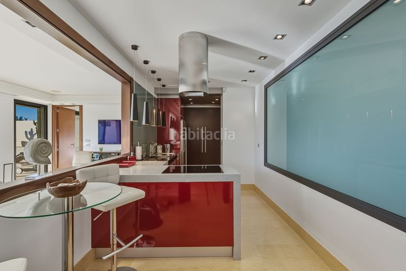 Foto a5d53070-a4c3-4227-a5e2-4c461b8af293. Casa adossada a calle verdita 7 a Nagüeles Alto Marbella
