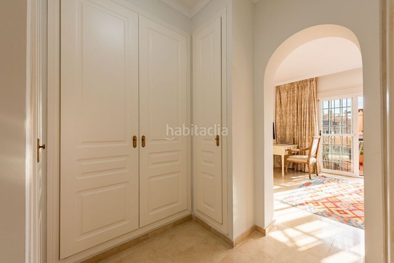 Foto eb3f10e8-6854-42ca-bc03-730dcd749990. Casa adossada a calle verdita 7 a Nagüeles Alto Marbella