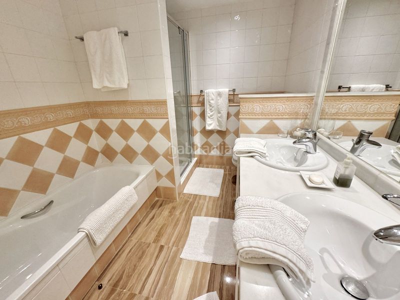 Foto 2a20b432-faa9-413d-b013-f342e2de2d52. Pis a n/a a Romana Playa Marbella