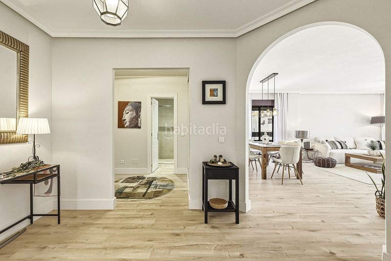 Foto c4cd10a6-9c96-4494-a4ad-251c1303303e. Apartament a calle las ventas 1 a Nueva Andalucía centro Marbella