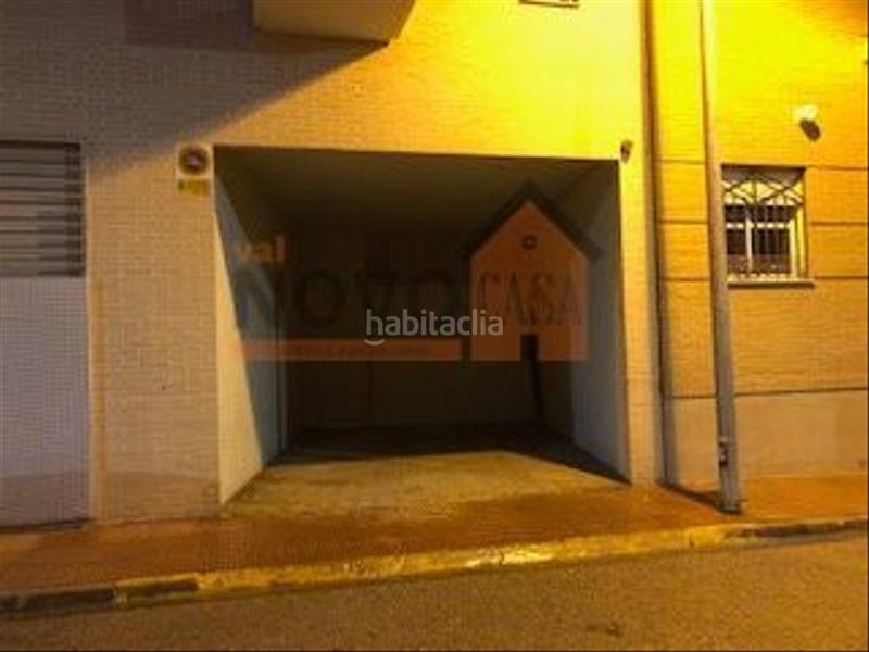 Foto b52c4ee6-c857-4872-92ea-e508e8d8c833. Parking coche en Alginet