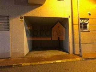 Posto auto  Dos de maig