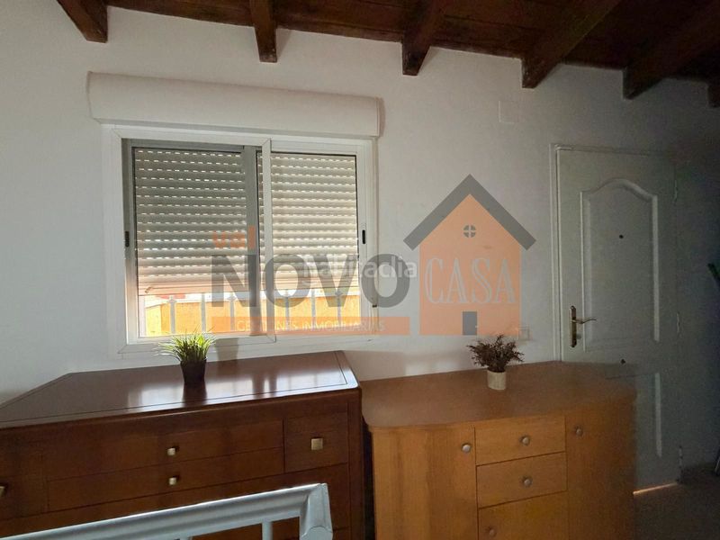 Foto 57765bb8-22c3-4950-9482-7c134381d928. Casa adossada a Picassent