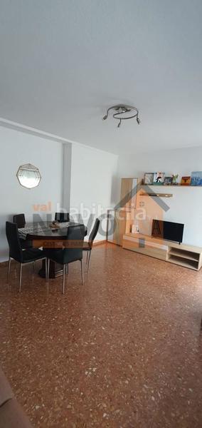 Foto 4998f87e-c3e8-440f-a67c-2be324f6e919. Rent flat with heating in Barrio Benicalap Valencia