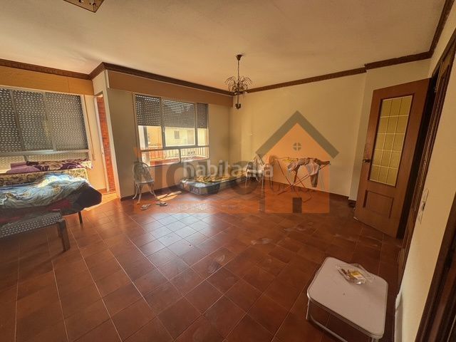 Foto 18b8076e-7992-43d8-ae38-66d1f6ebe4ed. Pis a Alginet