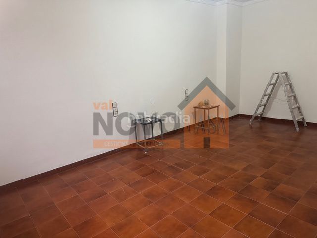 Foto c2570657-2d4d-4837-a70e-9a40fa9422b9. Pis a Alginet