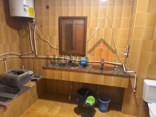 Foto d6cc5580-571d-43f7-8459-f610581c81d1. Pis a Alginet