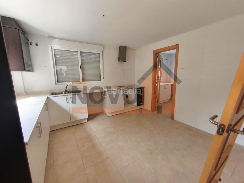 Foto 00c122a4-b7f9-45d0-bcc1-e21d44b848e1. Casa amb piscina a La Loma Chiva