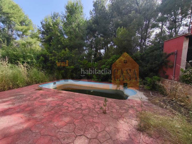 Foto 4b3db31d-635a-4878-a558-bb2ebdab6c31. Casa amb piscina a La Loma Chiva