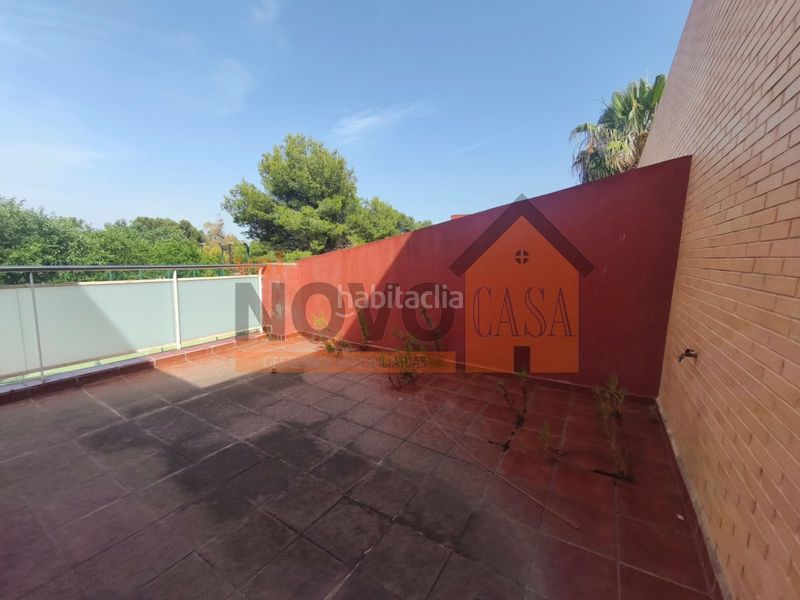 Foto a6d82292-fcde-40bc-b297-fe3d726b45e2. Casa amb piscina a La Loma Chiva