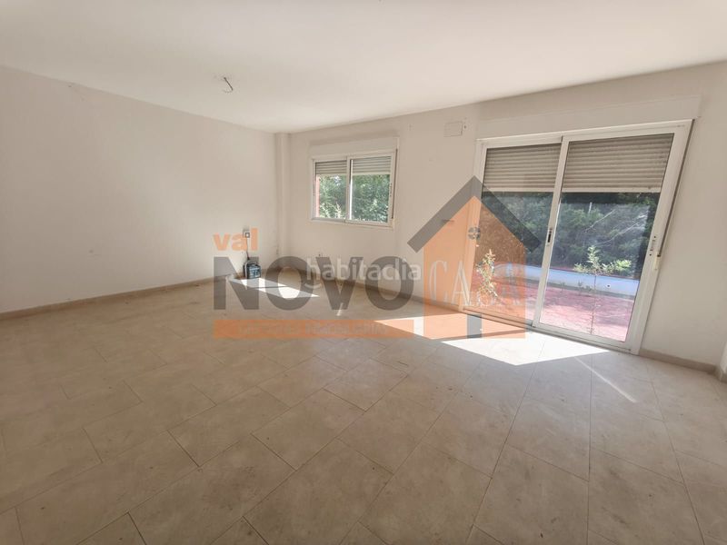 Foto e00d107a-940a-495d-9bdb-e7f358bf47da. Casa amb piscina a La Loma Chiva
