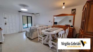 Dúplex a Puerto Deportivo. Estupendo dúplex independiente situado junto al puerto deportivo