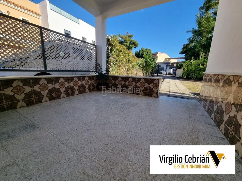 Foto 579cd89e-b37f-4145-ad52-a6d223c8e33c. Casa amb aparcament a Avenida de Rota Chipiona