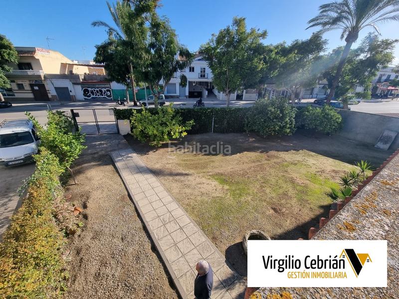 Foto fddd29d9-2cf5-4894-b183-09d26a247de1. Casa amb aparcament a Avenida de Rota Chipiona