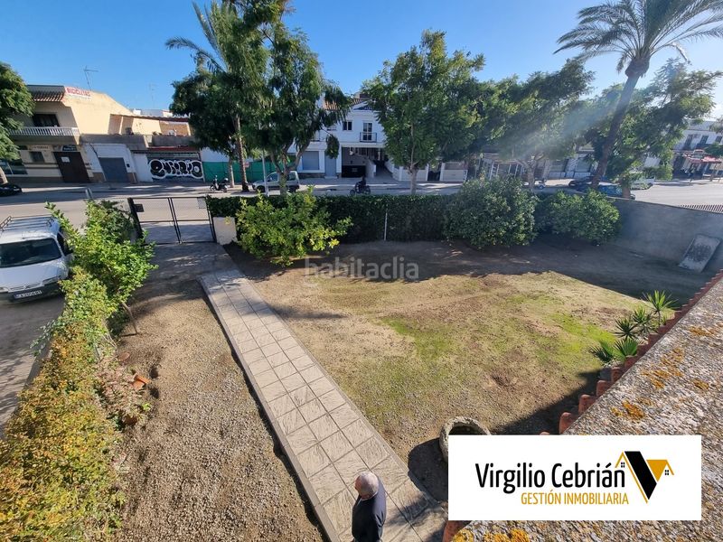 Foto 94af6afa-b9b0-4829-bffe-ec08f037ae0d. Casa amb aparcament a Avenida de Rota Chipiona