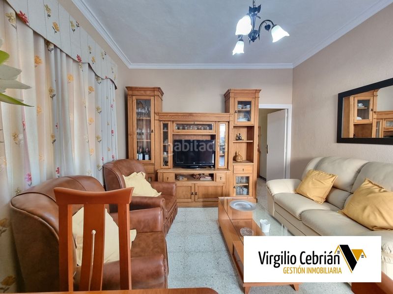 Foto a158461c-a15e-4588-a267-83a36a9e5fe7. Casa amb aparcament a Avenida de Rota Chipiona