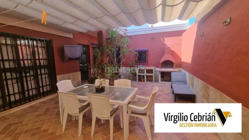 Foto d6cf8ebf-f1b0-4865-96d0-9bff47761d0d. Xalet a Santuario Chipiona