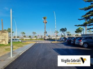 Pis a Puerto Deportivo. Vc1120. estupenda parcela urbana primera línea , puerto deportiv