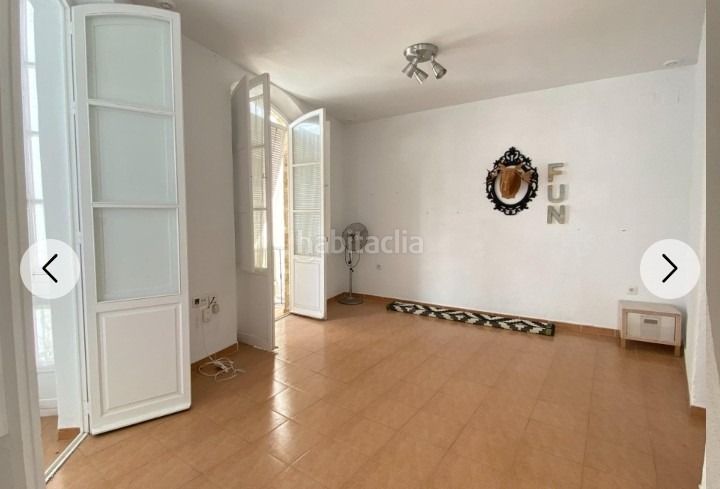 Foto 3b3d3214-c731-4a3a-9447-9a0c549b900b. Edificio  zona ayuntamientocatedral en El Pópulo - Santa María Cádiz