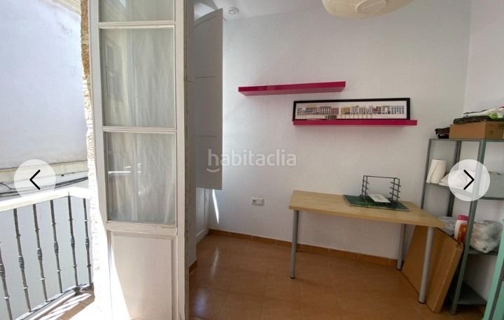 Foto a80ce603-babf-4906-8c87-7dd809cce4a5. Edificio  zona ayuntamientocatedral en El Pópulo - Santa María Cádiz