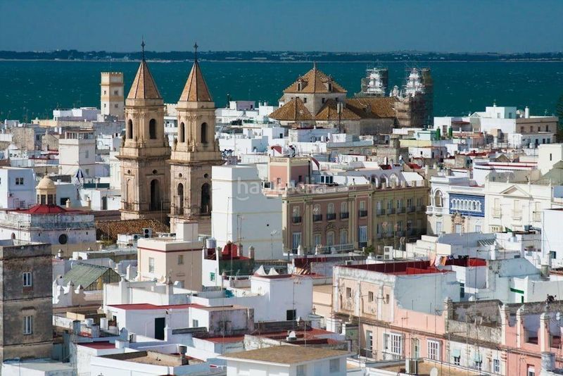 Foto e148fdcc-66da-4b53-87b4-84cb3db99368. Edifici a Alameda - Mentidero - Teatro Falla Cádiz