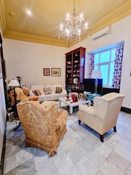 Foto a1e4c3ec-1fad-49ce-8c76-667ed73e7ee9. Flat with heating in Centro Histórico Cádiz