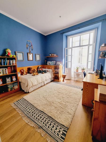 Foto ba79d32b-96a8-49fa-be21-b5bd43934915. Flat with heating in Centro Histórico Cádiz