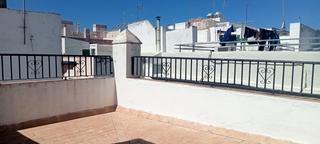 Triplex à Centro Histórico. Vivienda unifamiliar  en pleno centro  de cádiz, con una terraza