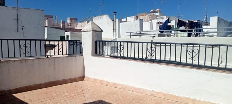 Foto cb9e5bda-0d15-499f-9776-fc707f13330d. A tre livelli in Centro Histórico Cádiz