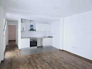 Appartement à La Caleta - La Viña. Apartamento en venta en el corazón de cádiz, junto al mercado ce