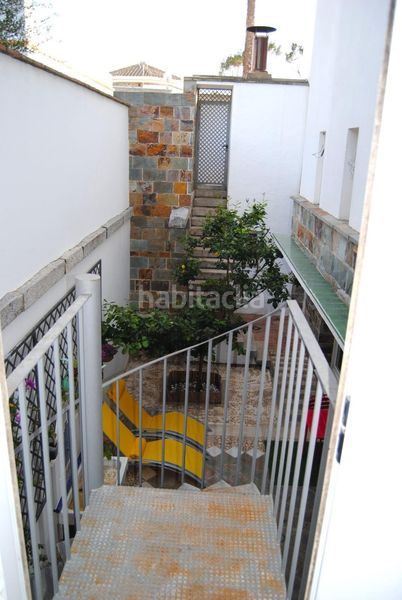 Foto 9f58fd7b-6a37-423c-b467-543951cfb626. Xalet amb aparcament piscina a Núcleo urbano Chiclana de la Frontera