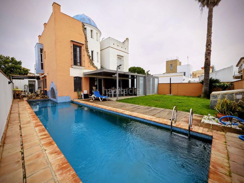 Foto cbc63b77-b3d2-450b-b1dd-830639468791. Xalet amb aparcament piscina a Núcleo urbano Chiclana de la Frontera