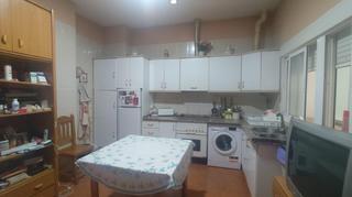 Etagenwohnung in Centro Histórico. Amplio piso en calle céntrica junto iglesia san antonio