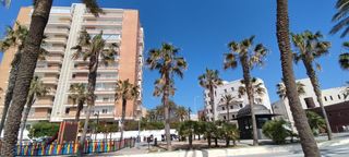 Piso en La Caleta - La Viña. Piso en duque de nájera al lado de la playa de la caleta.