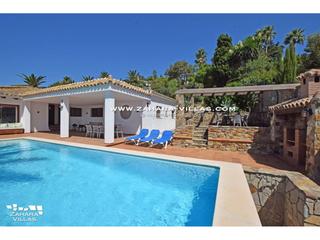 Chalet  Atlanterra. Maravilloso chalet rstico recientemente reformado con vistas a