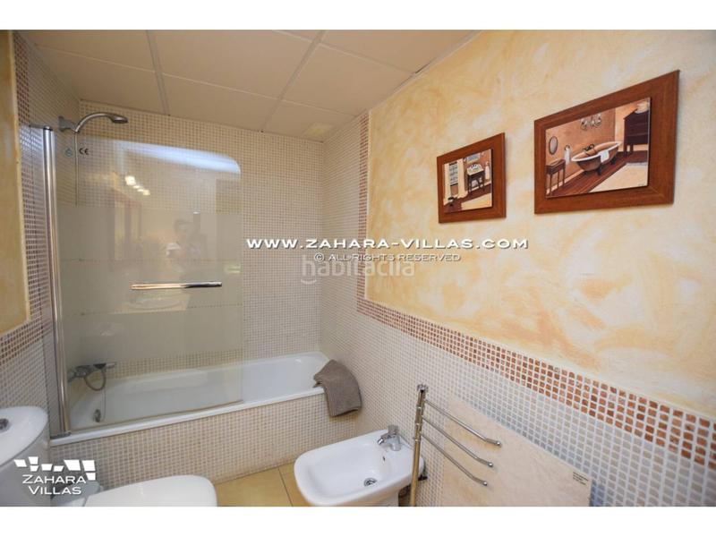 Foto d0054967-99b5-4202-a40d-e3a01e93e9af. Casa adossada amb calefacció aparcament a Zahara Pueblo Zahara de los Atunes