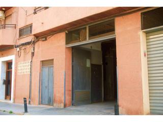 Local Comercial en Jose vidal canet 18. Local en venta en carcaixent