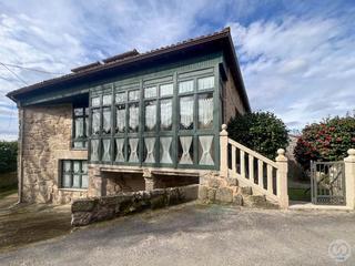 Chalet à Pereiro de Aguiar (O). Casa unifamiliar de 6 dormitorios, 5 baños, jardín, piscina, por