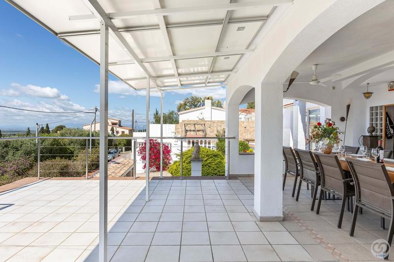 Foto 5b985d9c-ad11-42f5-adc4-56e0c9114e2c. Casa a schiera con riscaldamento piscina in Puig Rom-Canyelles-Almadrava Roses