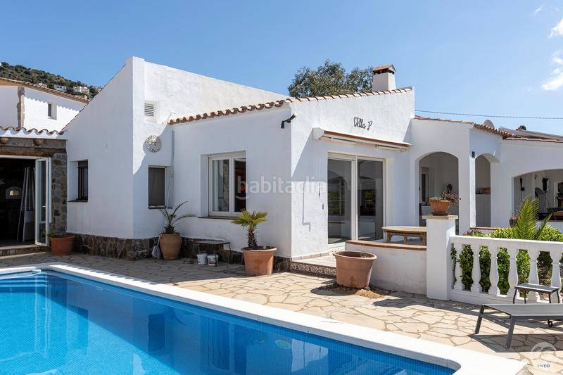 Foto d6ae2444-05a5-4c3f-8453-83615dc21cf8. Casa a schiera con riscaldamento piscina in Puig Rom-Canyelles-Almadrava Roses