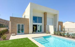 Casa adosada en Algorfa. Esta impresionante villa en la finca resort combina diseño conte