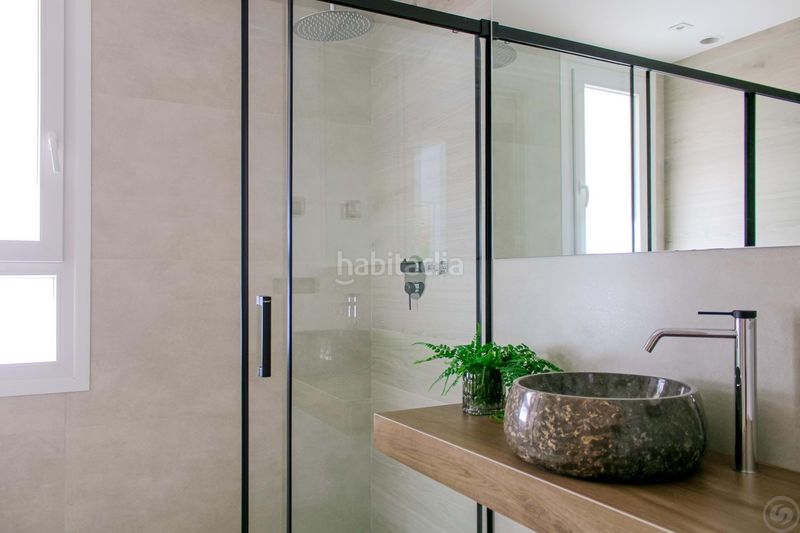 Foto c14dd18c-7e0d-4041-be1e-9c667bf91189. Casa adossada amb aparcament piscina a Algorfa