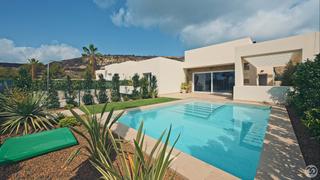 Maison à Algorfa. Ubicada en la finca resort, esta villa de una planta ofrece 3 do