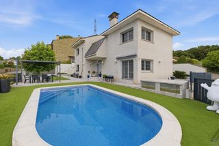 Haus in Palau. Villa contemporánea completamente reformada en palau girona, con