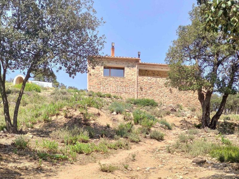 Foto 71dfc110-b340-4d25-bceb-e78cc5c8a0b3. Country house with heating parking in Jonquera (La)