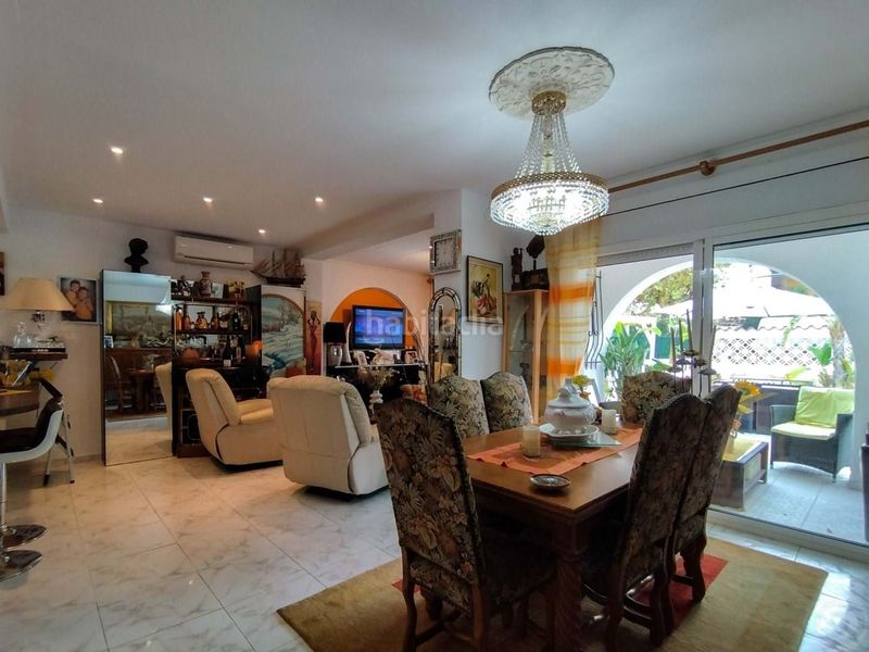 Foto 2abe2b16-6c5f-4d0b-99d5-a8d40d1ae9c3. Casa amb calefacció aparcament piscina a Peni Empuriabrava